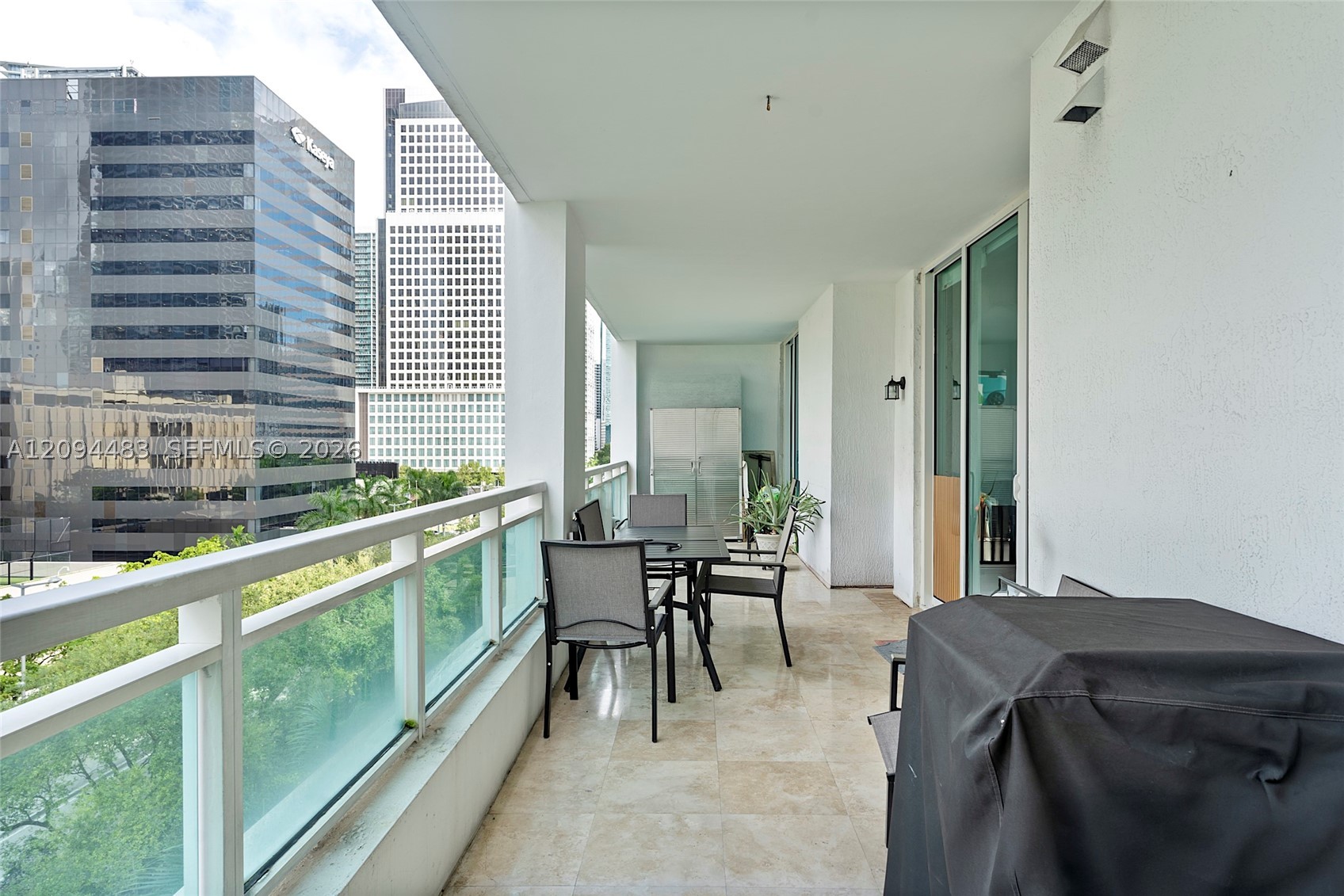 image The Plaza on Brickell West12