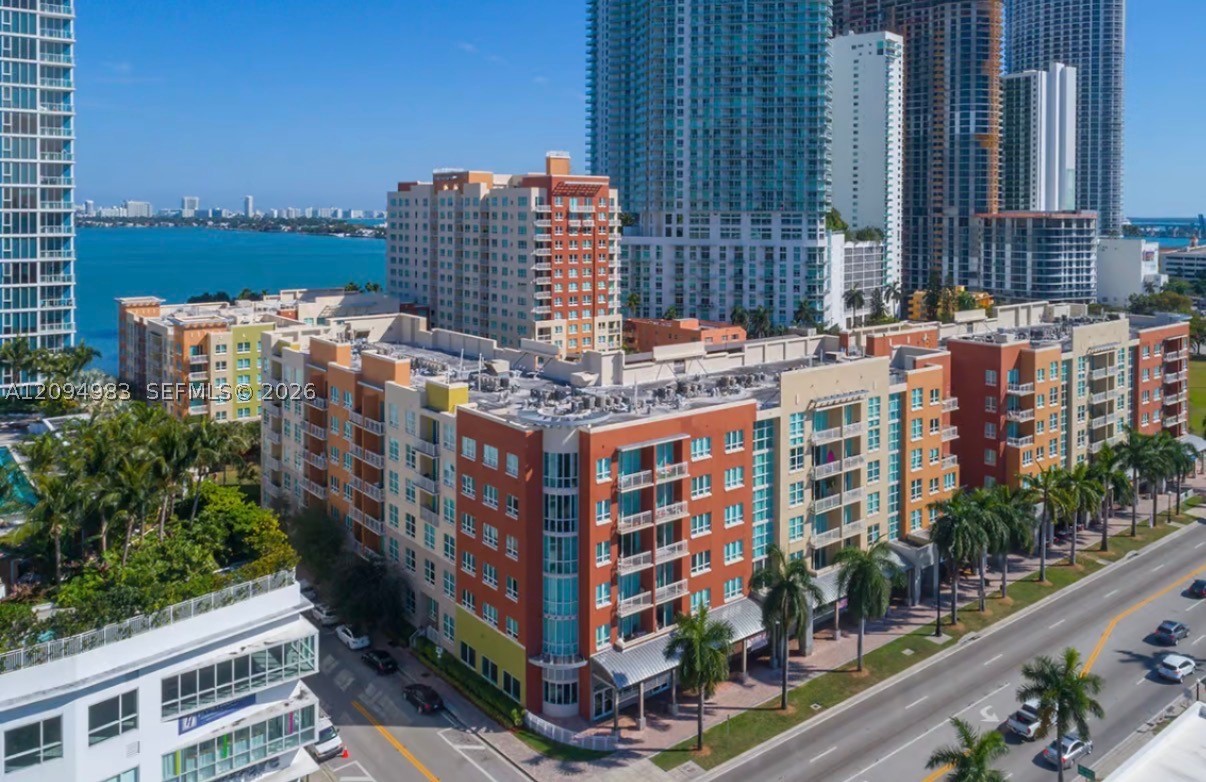 image Cite on the Bay West6