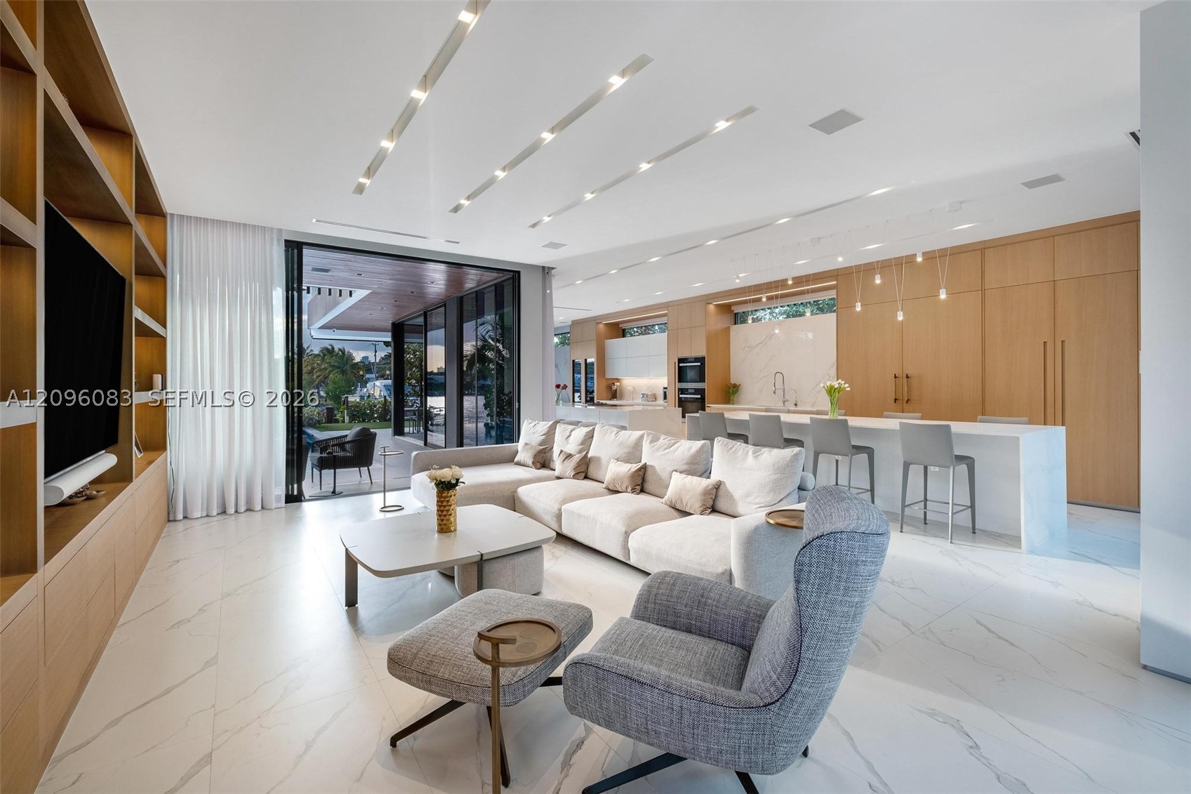 226 W Rivo Alto Dr Miami Beach, FL 33139