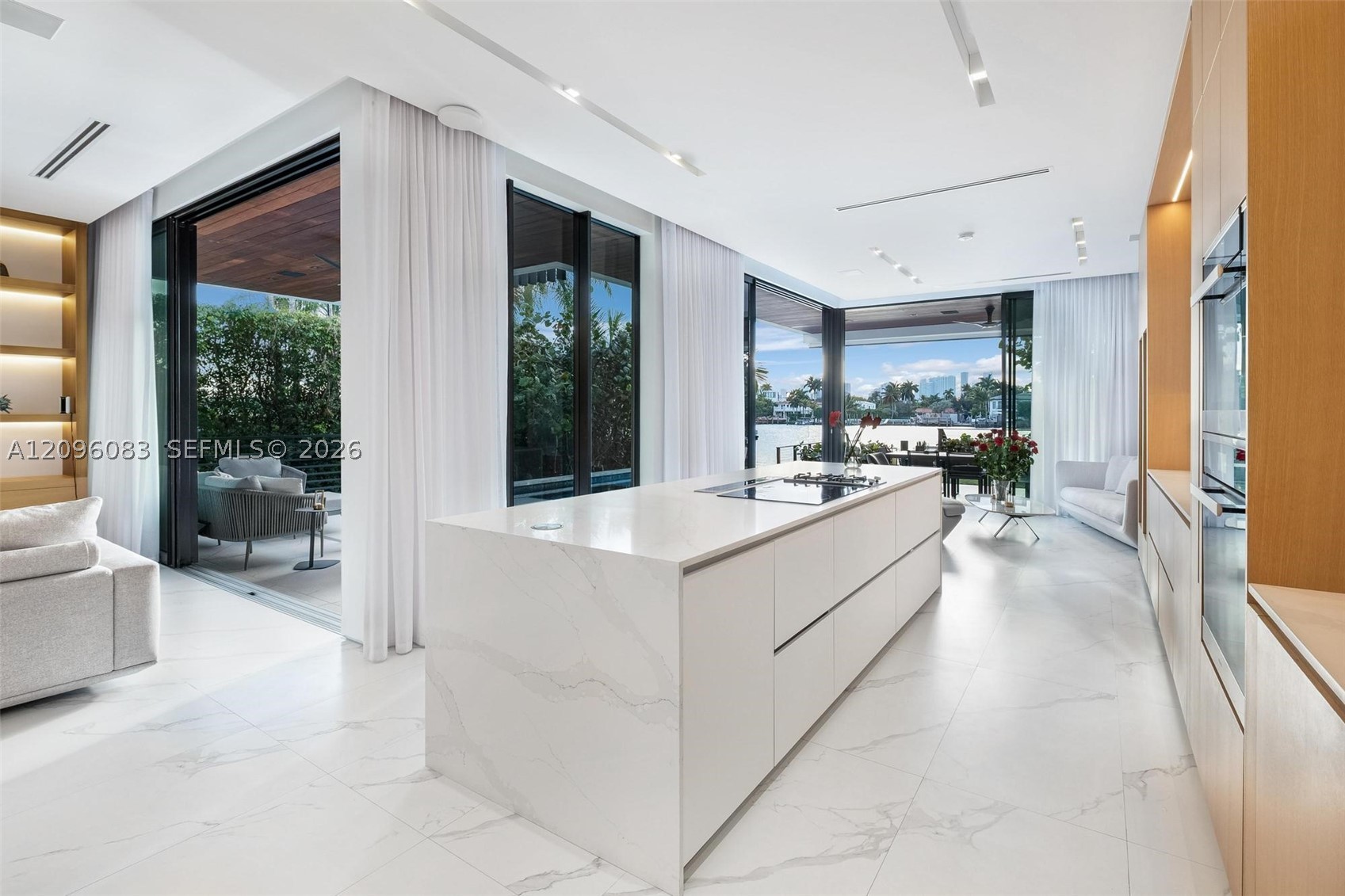 226 W Rivo Alto Dr Miami Beach, FL 33139