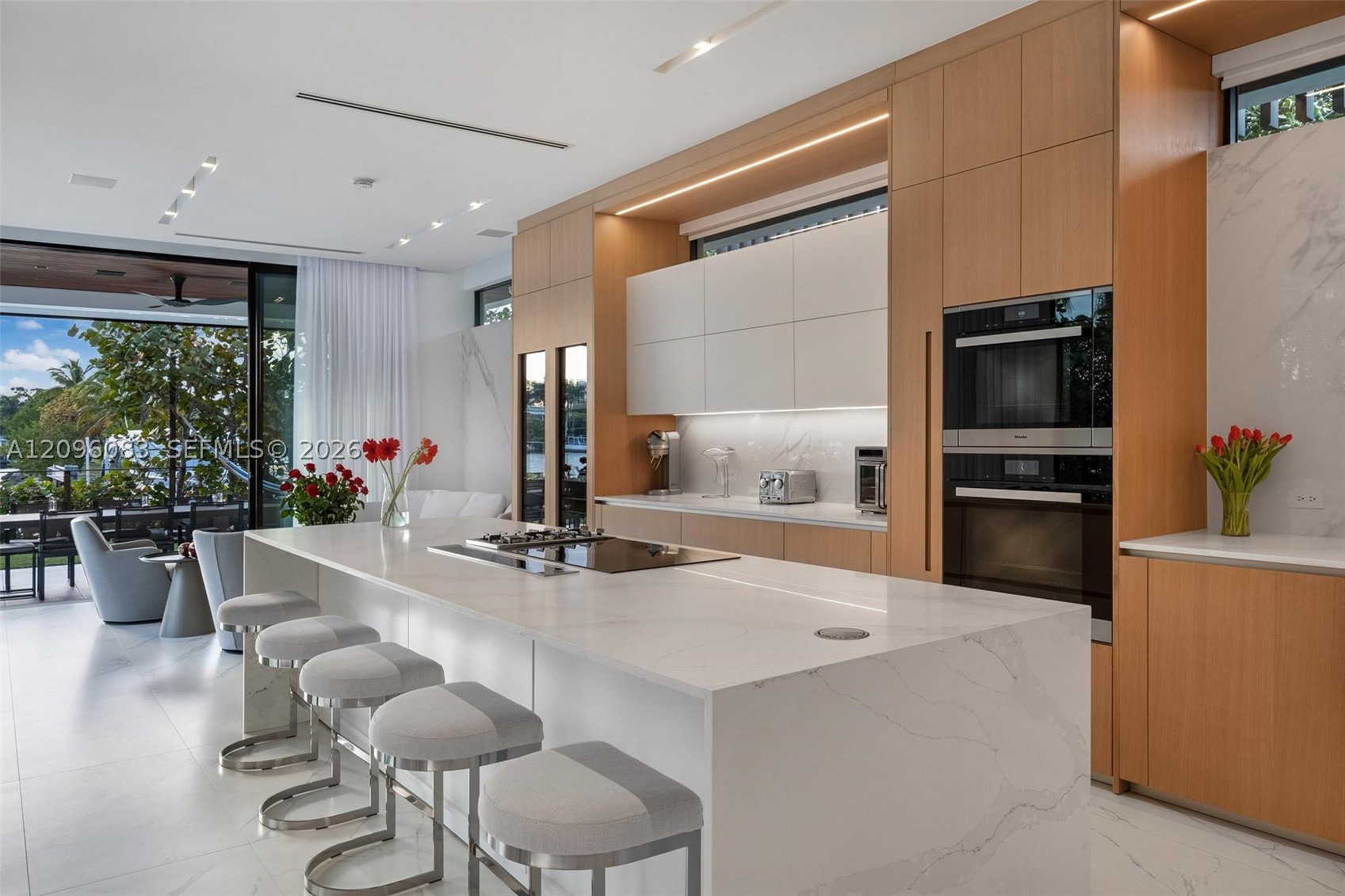 226 W Rivo Alto Dr Miami Beach, FL 33139