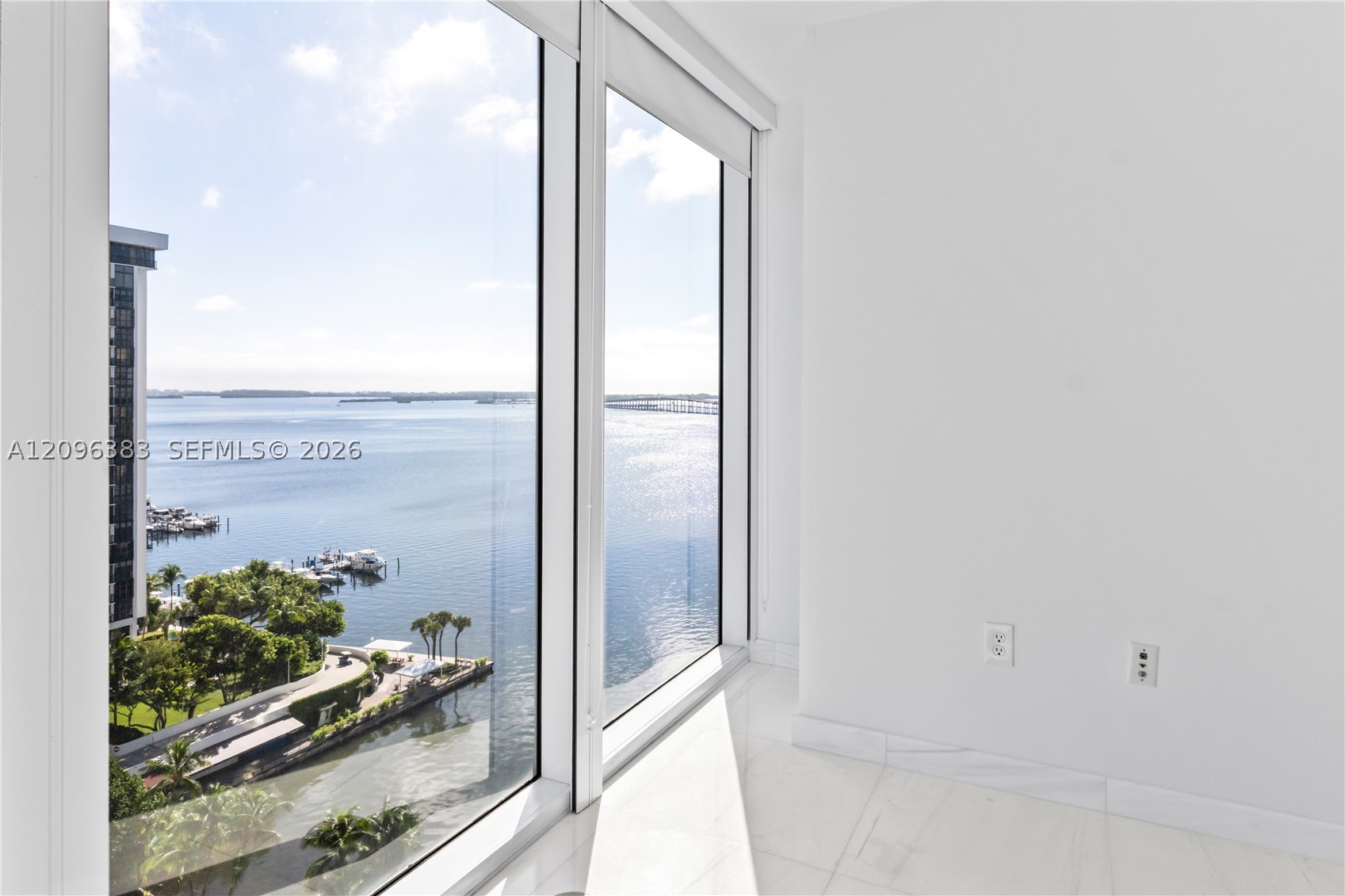 image Skyline on Brickell17