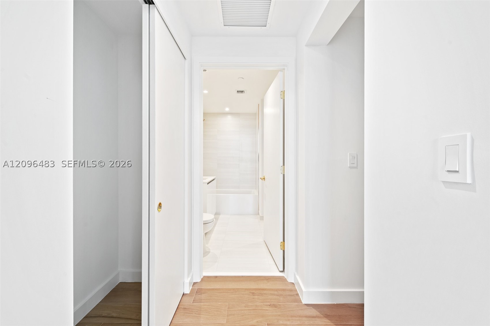 2678 Tigertail Ave #1903 Miami, FL 33133