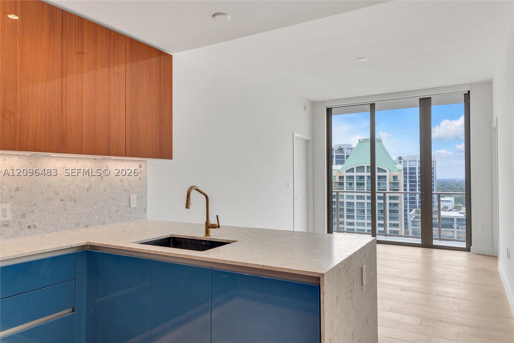 2678 Tigertail Ave #1903 Miami, FL 33133