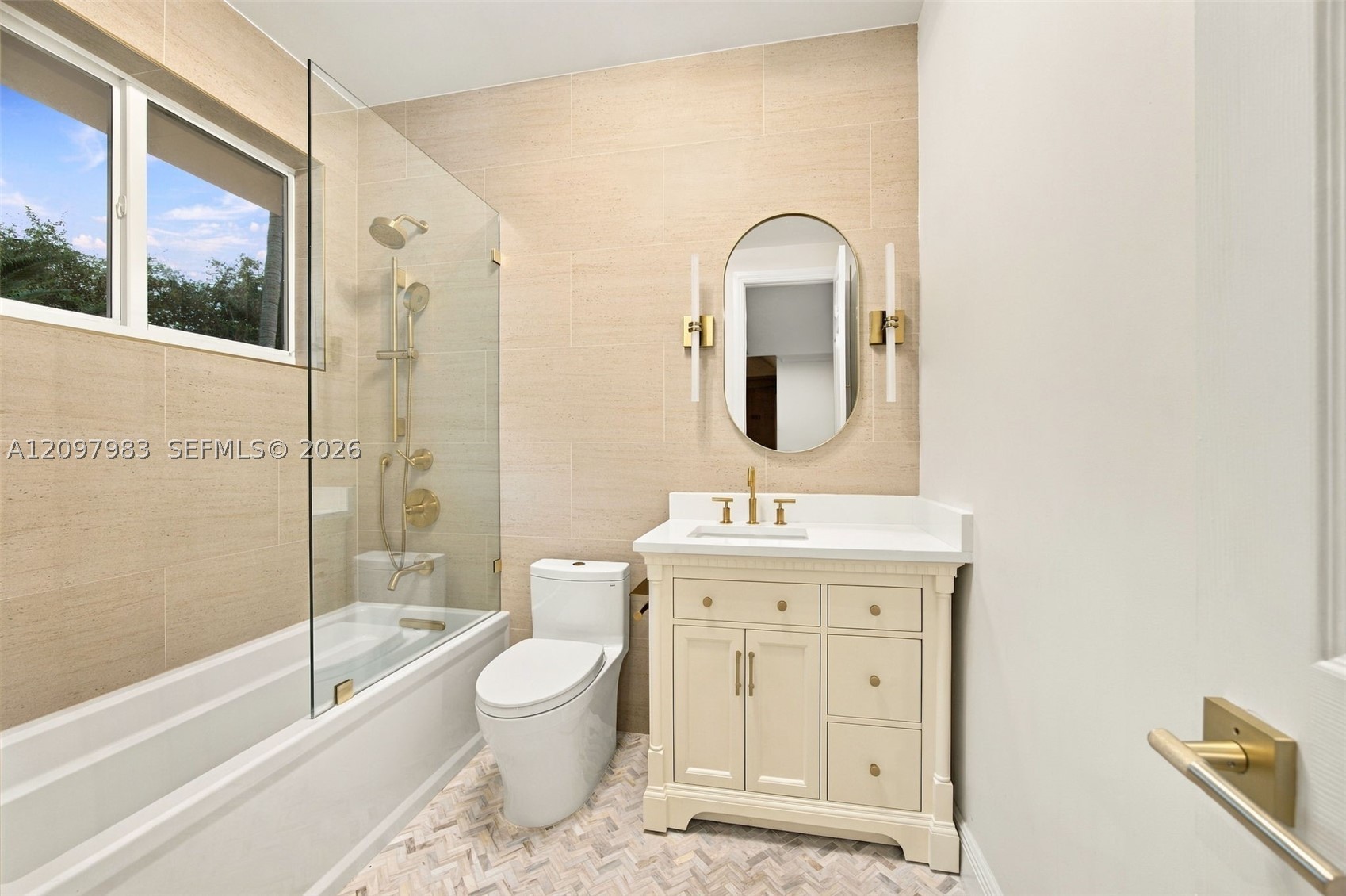 17015 SW 74th Ave Palmetto Bay, FL 33157