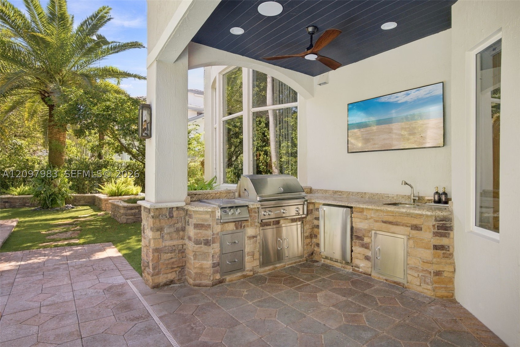 17015 SW 74th Ave Palmetto Bay, FL 33157