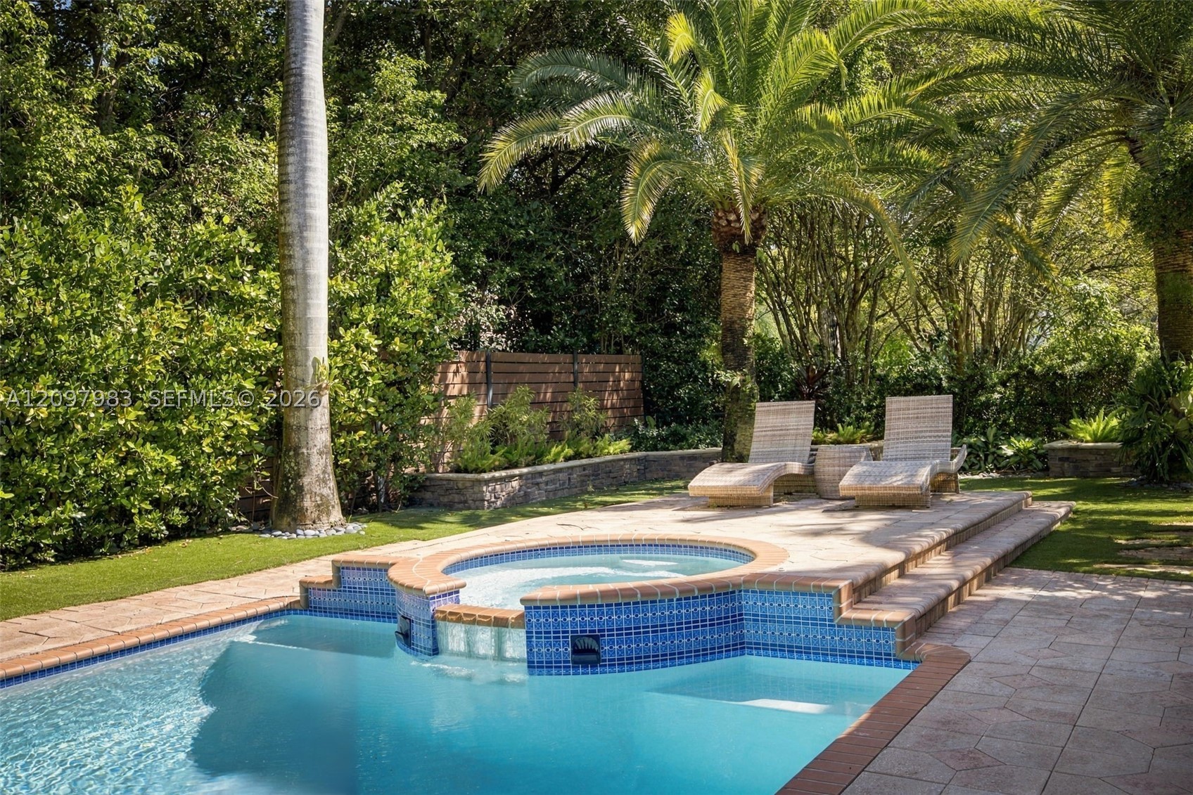 17015 SW 74th Ave Palmetto Bay, FL 33157
