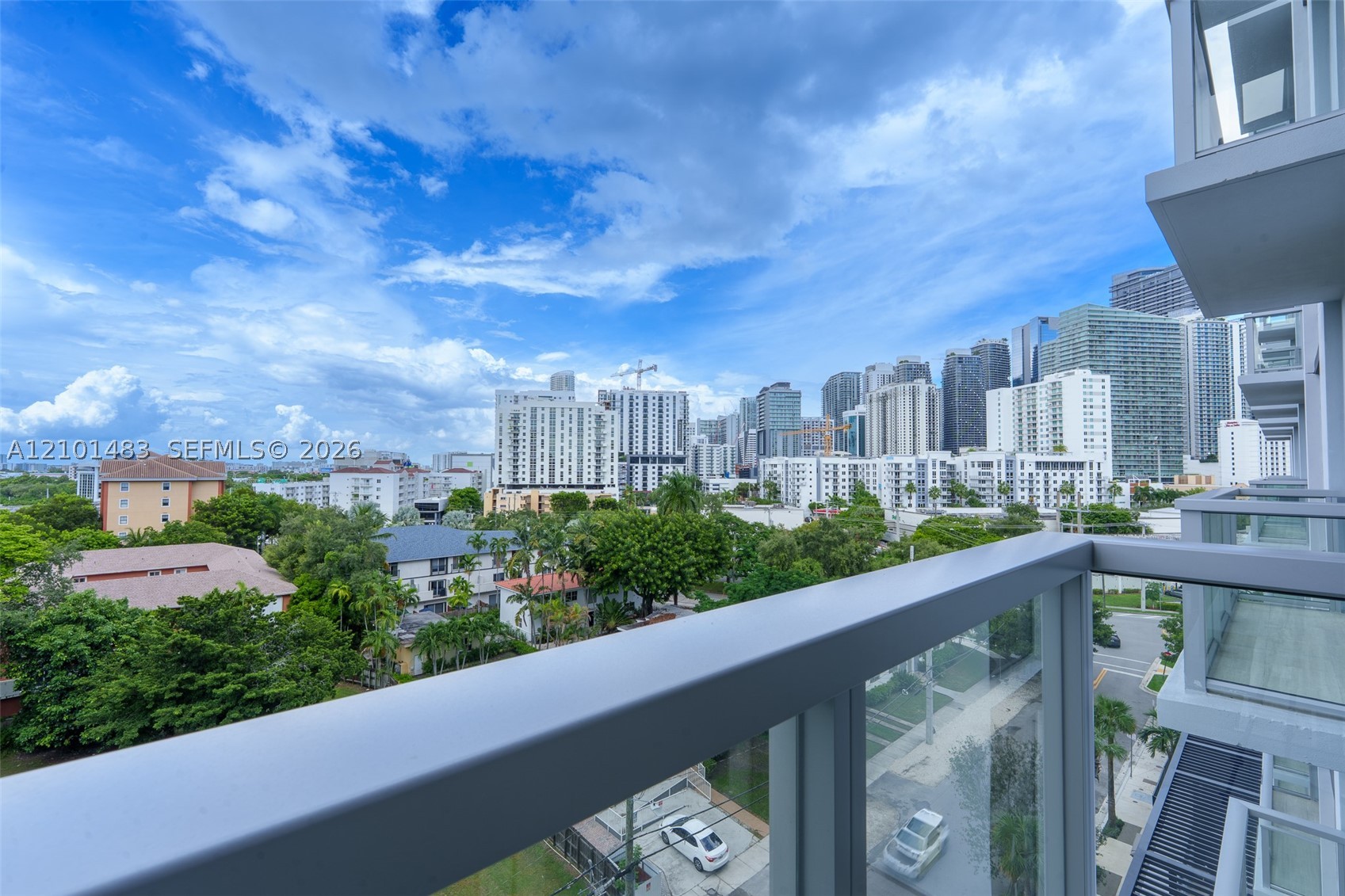 1611 SW 2nd Ave #613 Miami, FL 33129
