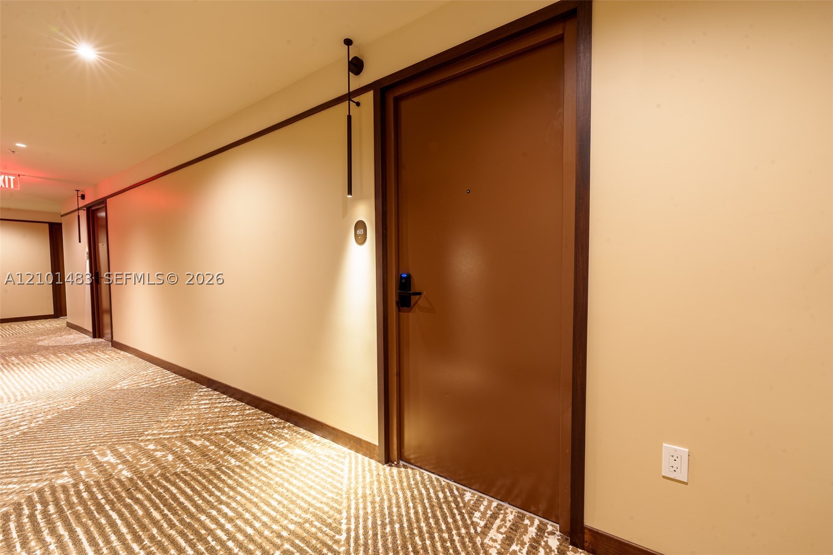 1611 SW 2nd Ave #613 Miami, FL 33129
