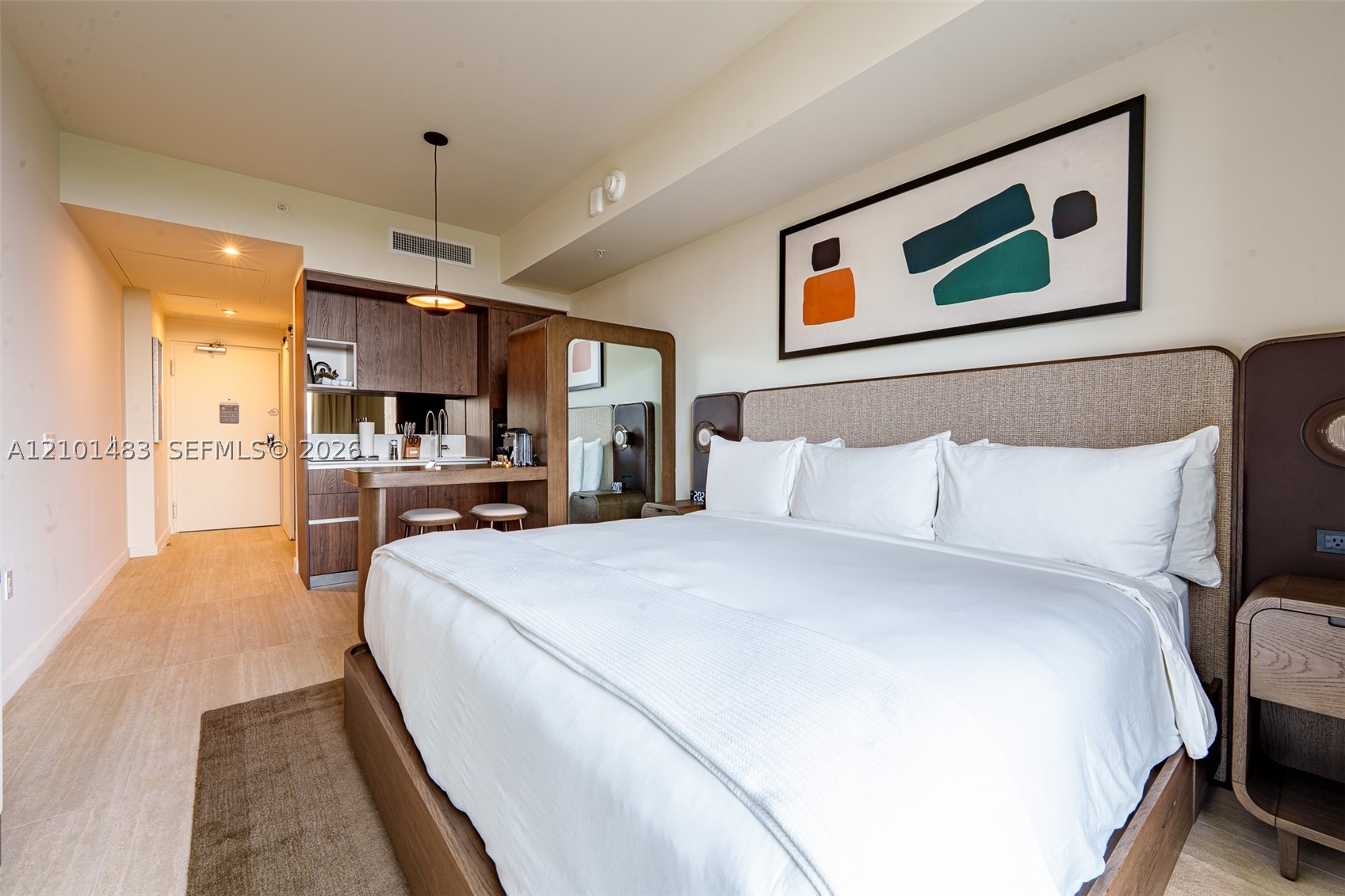1611 SW 2nd Ave #613 Miami, FL 33129