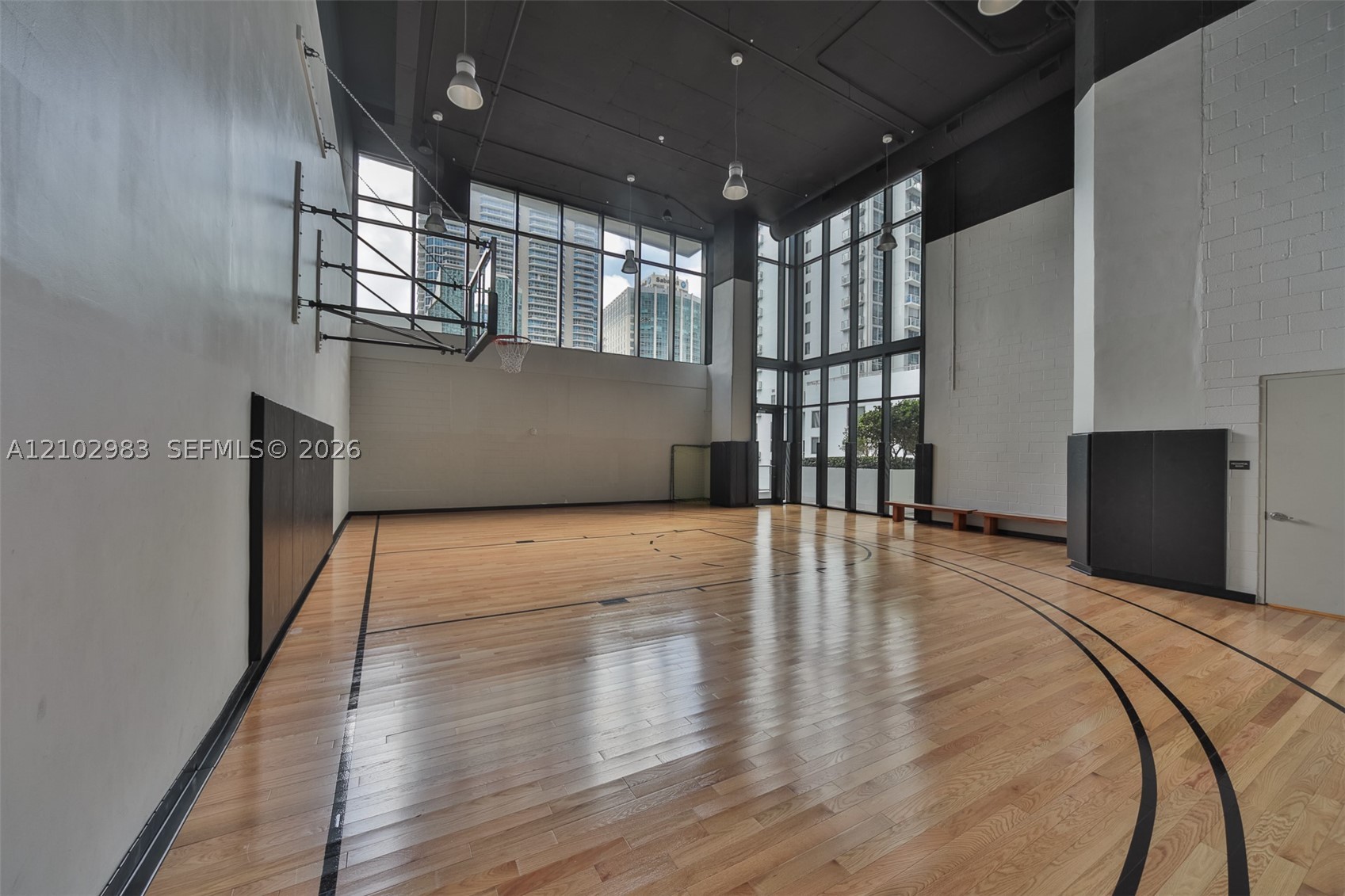 image 1010 Brickell27