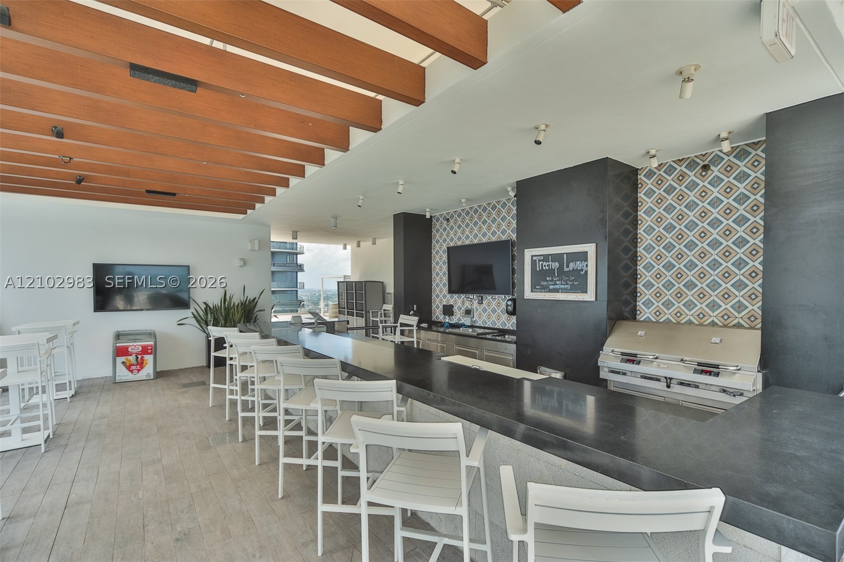 image 1010 Brickell32