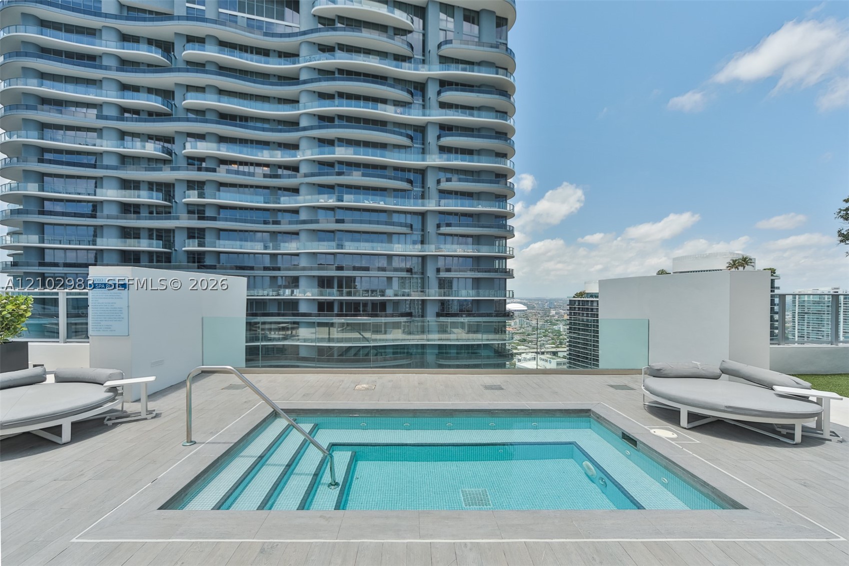 image 1010 Brickell37
