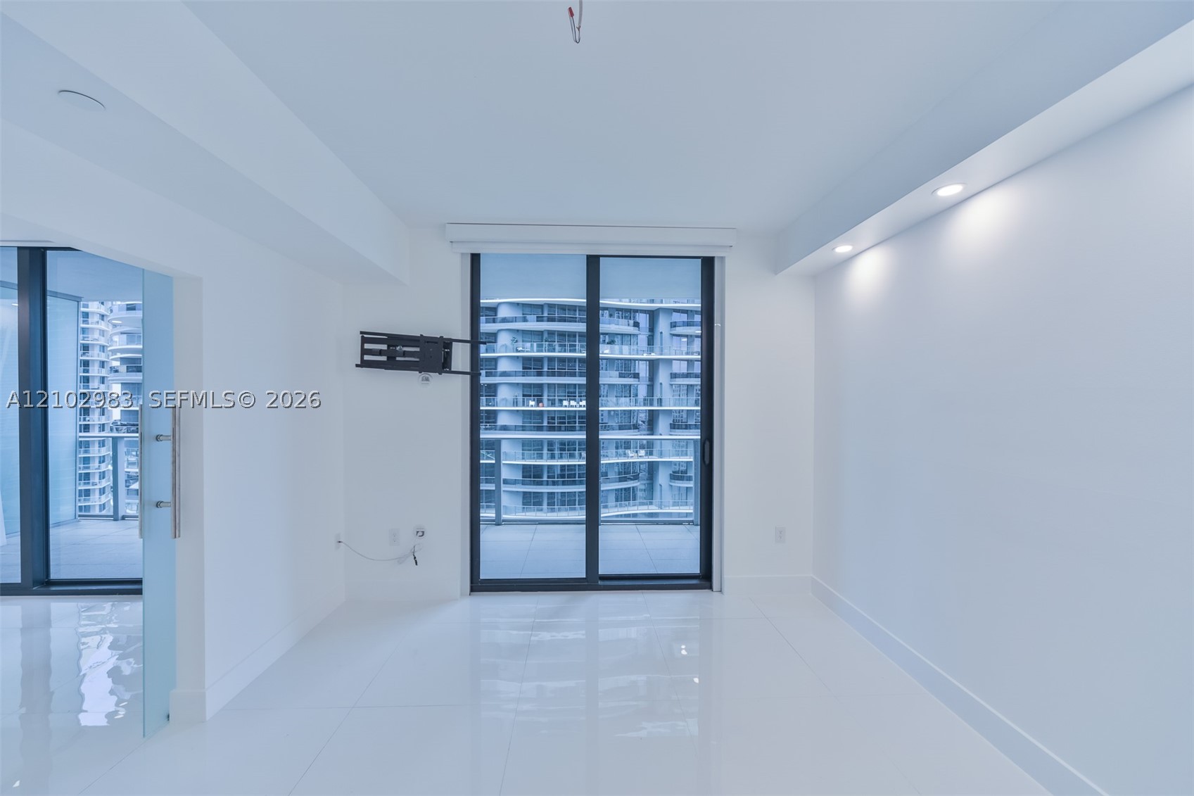 image 1010 Brickell8