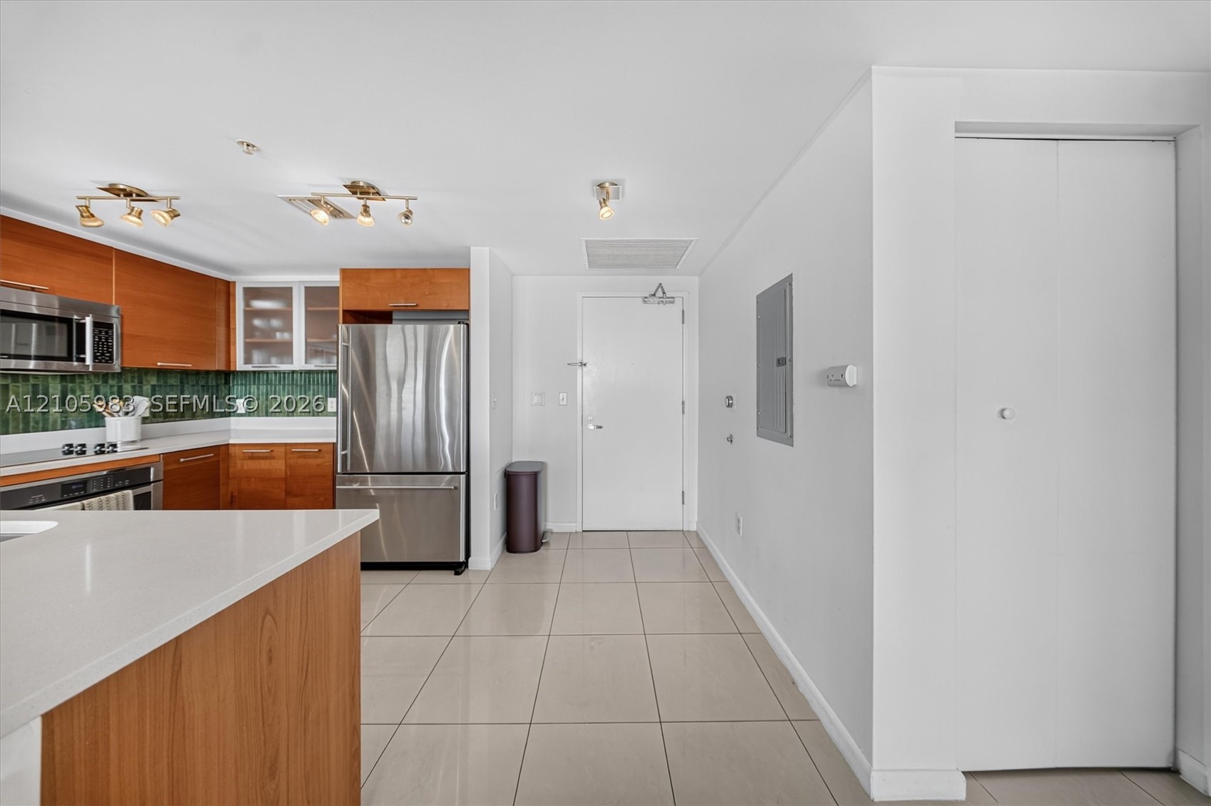 image Midblock Condo9