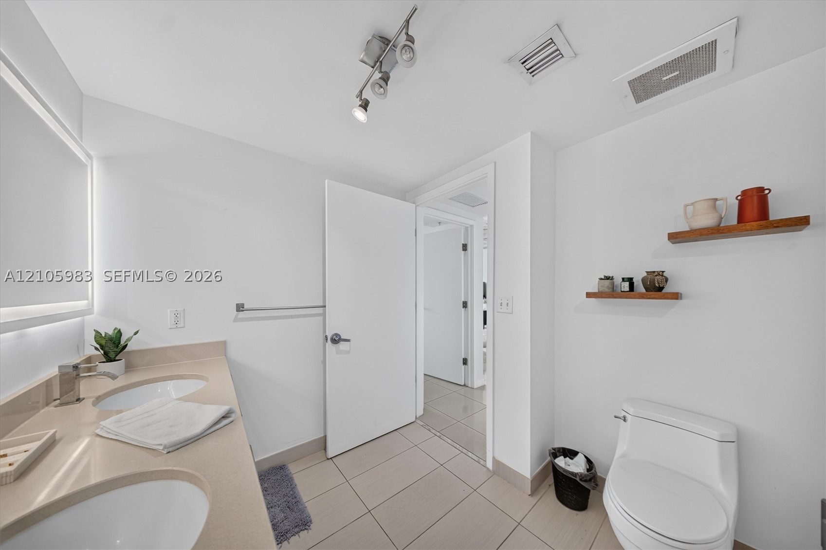 image Midblock Condo15