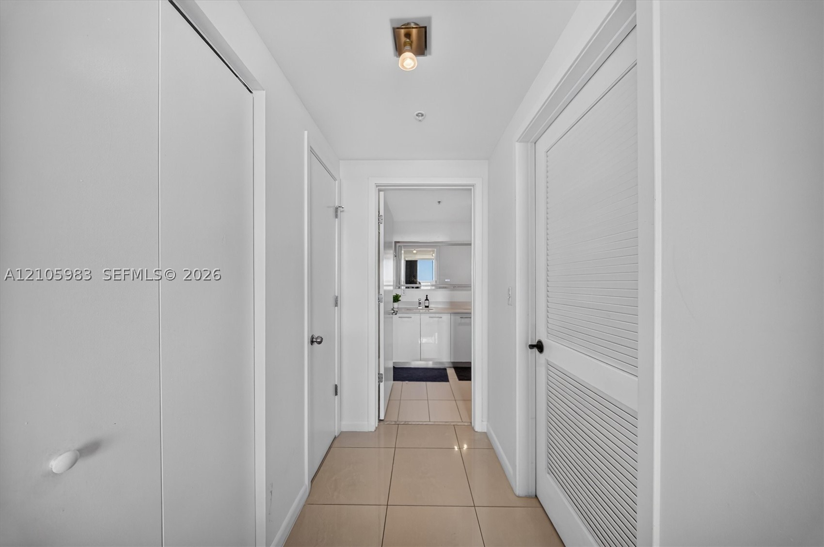 image Midblock Condo18