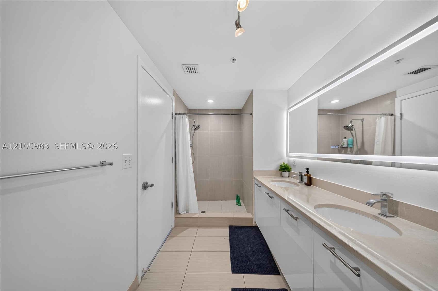 image Midblock Condo20