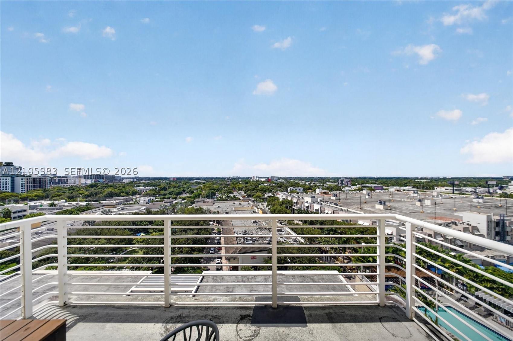 image Midblock Condo25