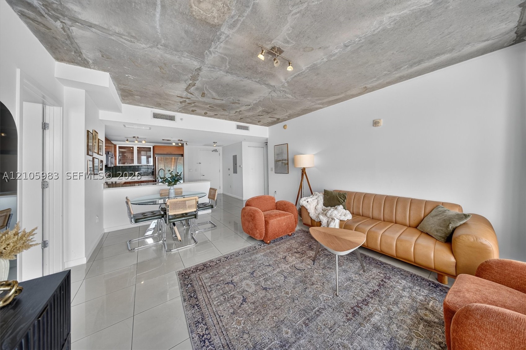 image Midblock Condo2