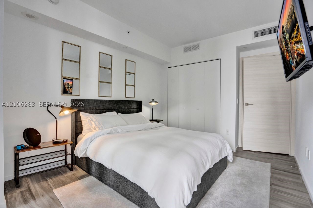 801 S Miami Ave #1801 Miami, FL 33130