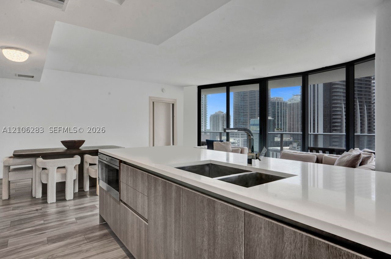 801 S Miami Ave #1801 Miami, FL 33130