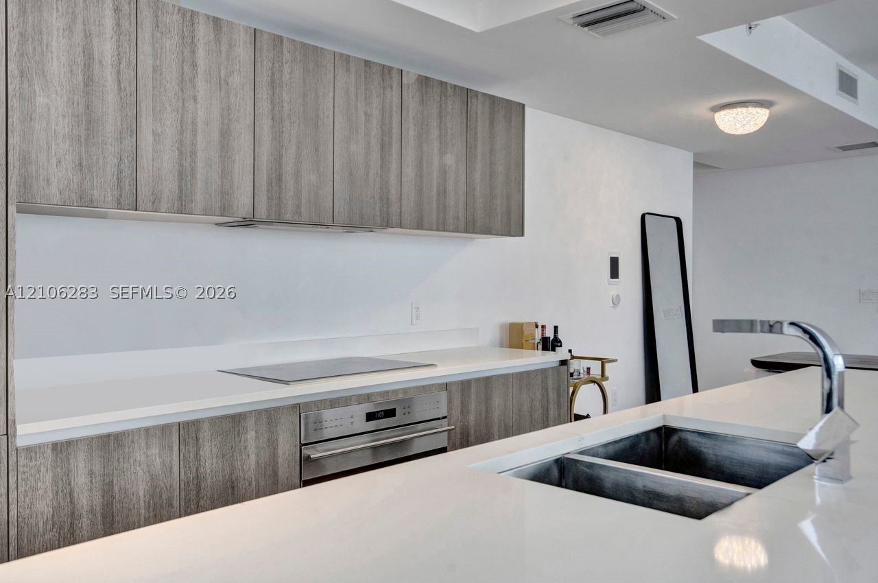 801 S Miami Ave #1801 Miami, FL 33130