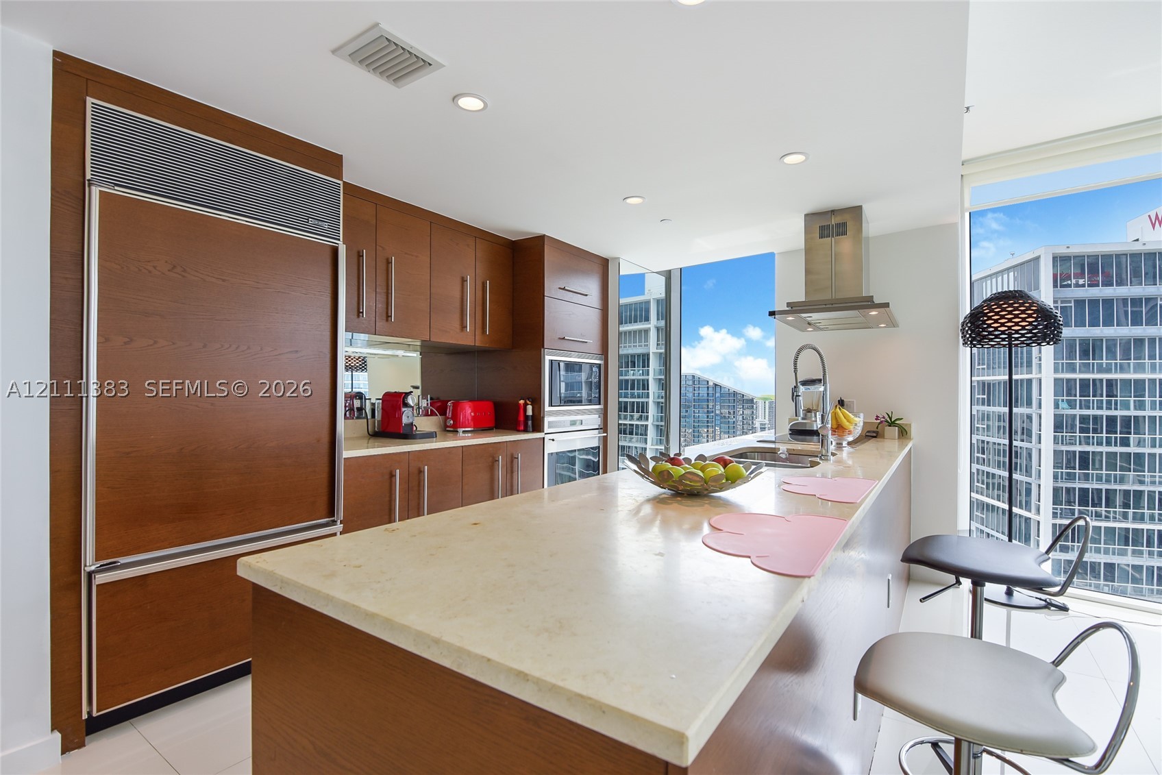 495 Brickell Ave #4810