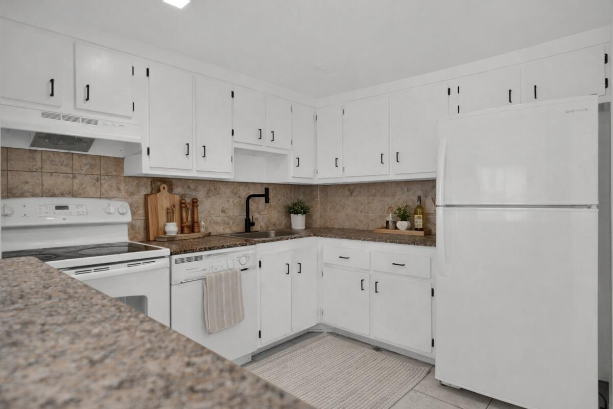 16851 NE 23rd #A408 North Miami Beach, FL 33160