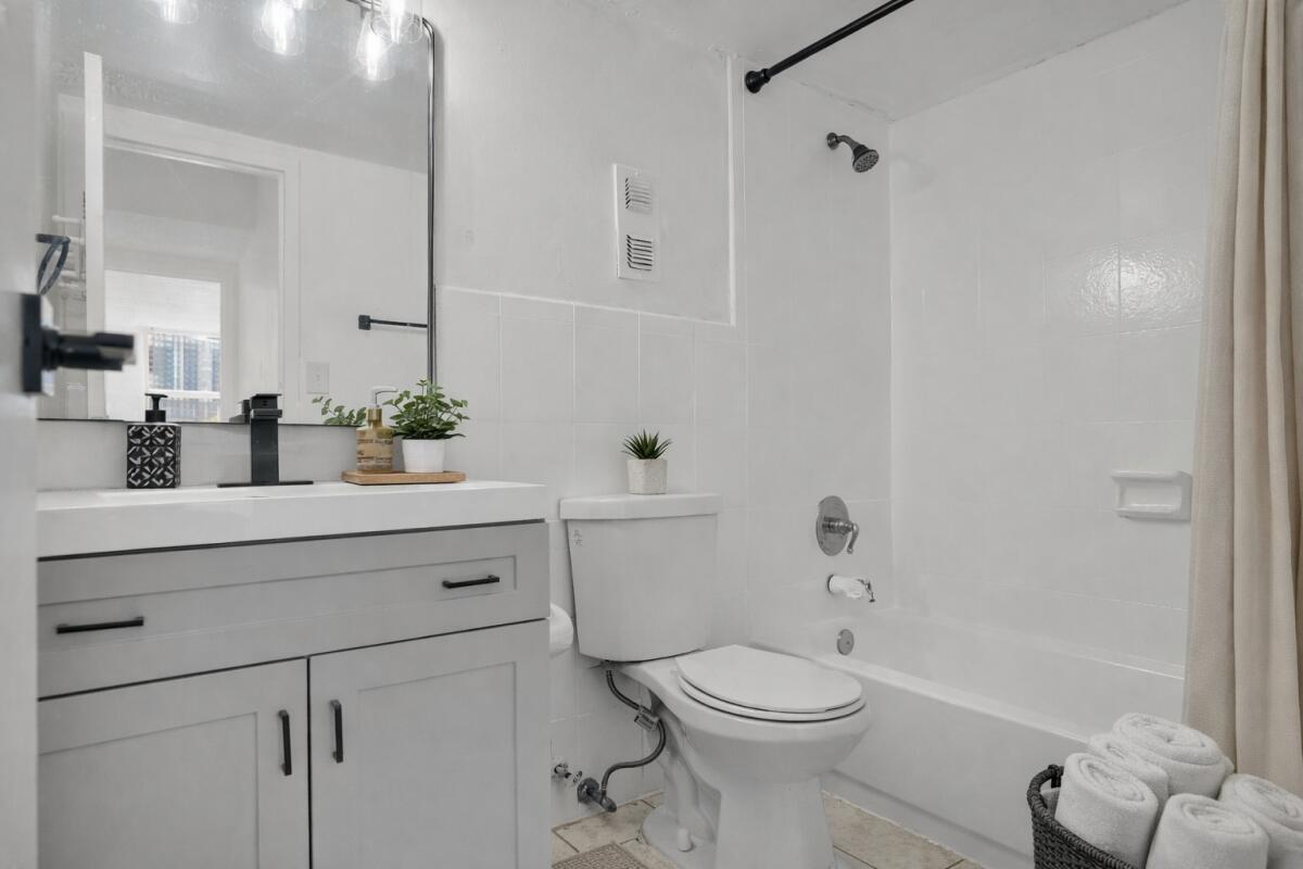 16851 NE 23rd #A408 North Miami Beach, FL 33160