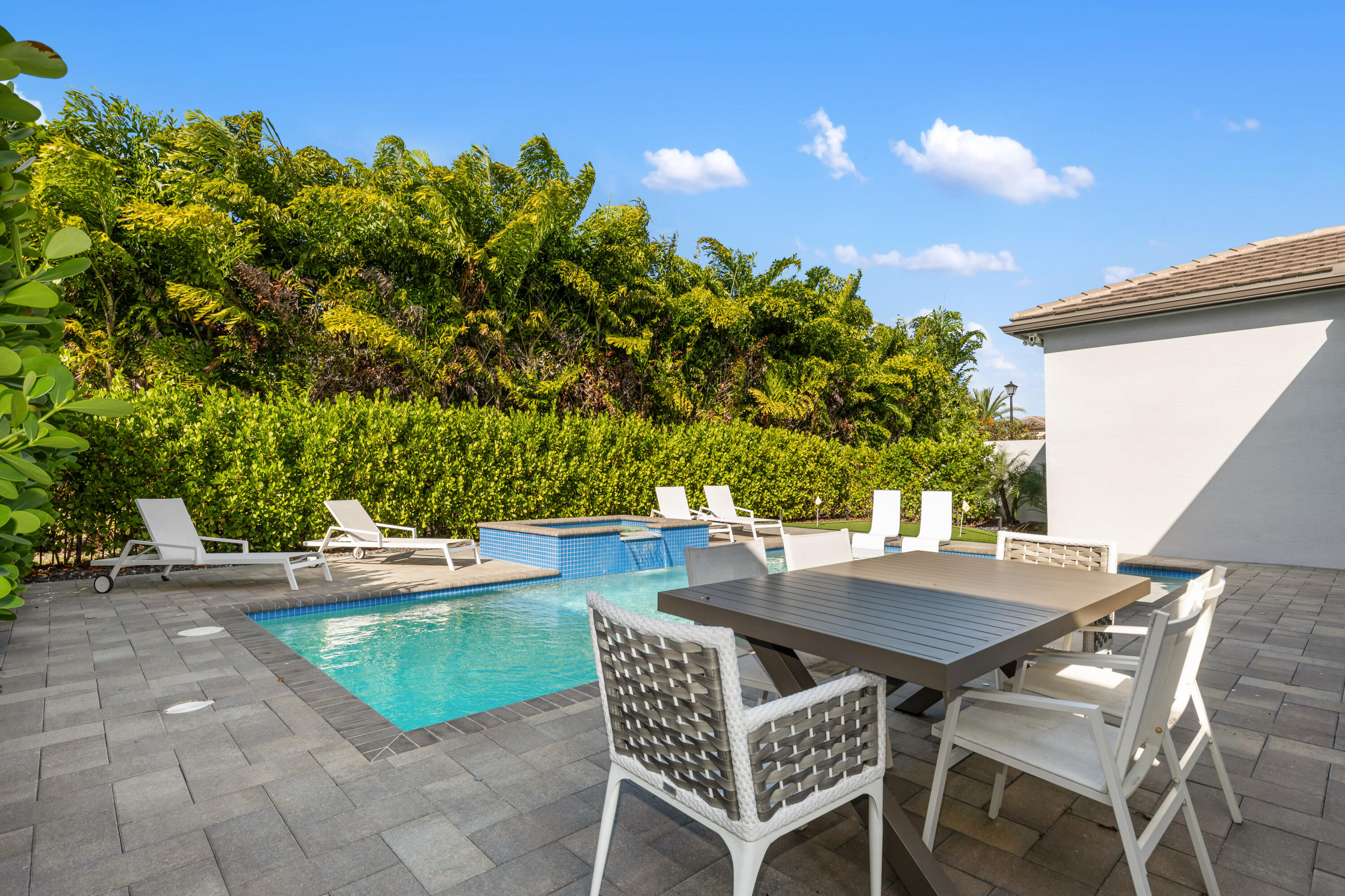 9831 Great Barrier Boynton Beach, FL 33473