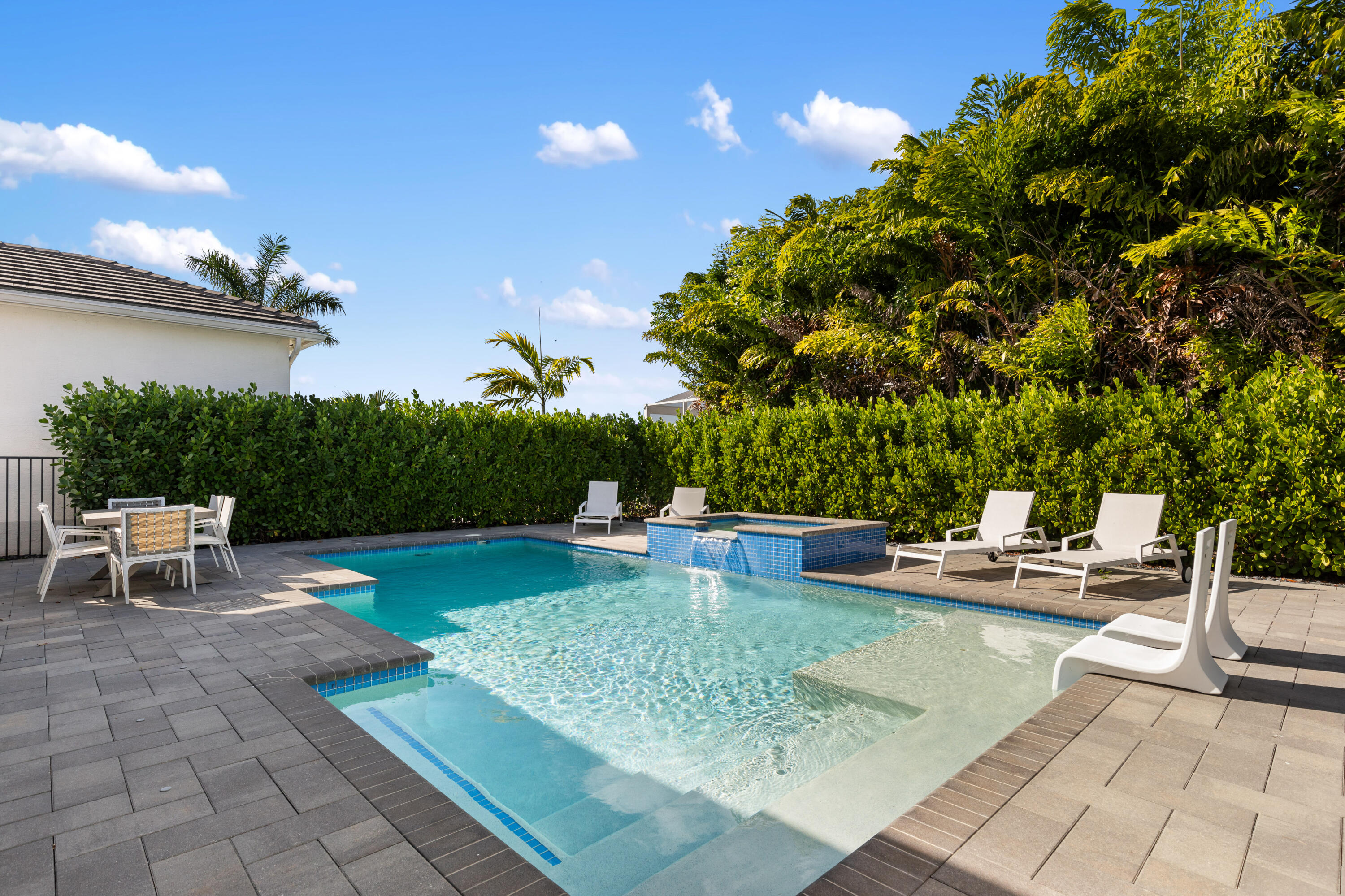 9831 Great Barrier Boynton Beach, FL 33473