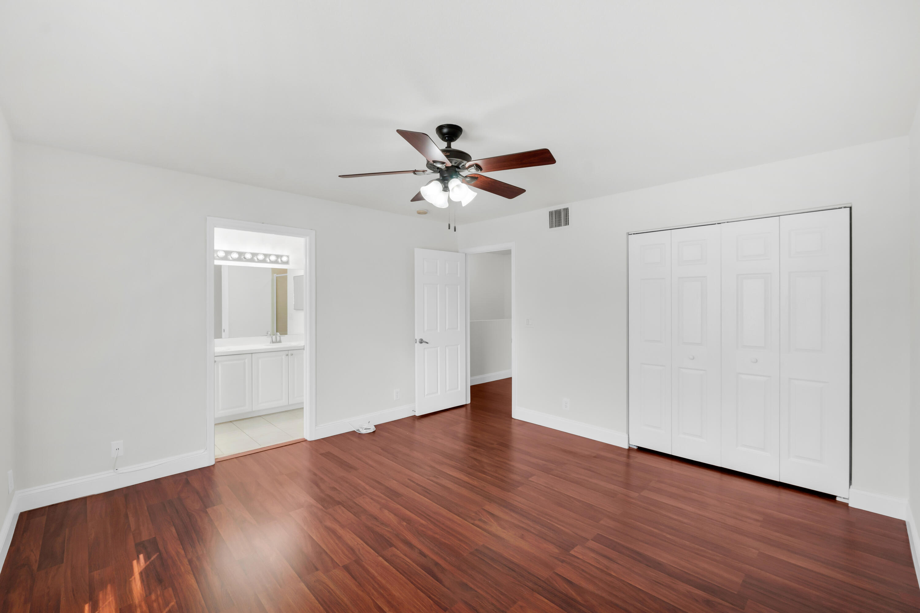 2581 Riverside Coral Springs, FL 33065