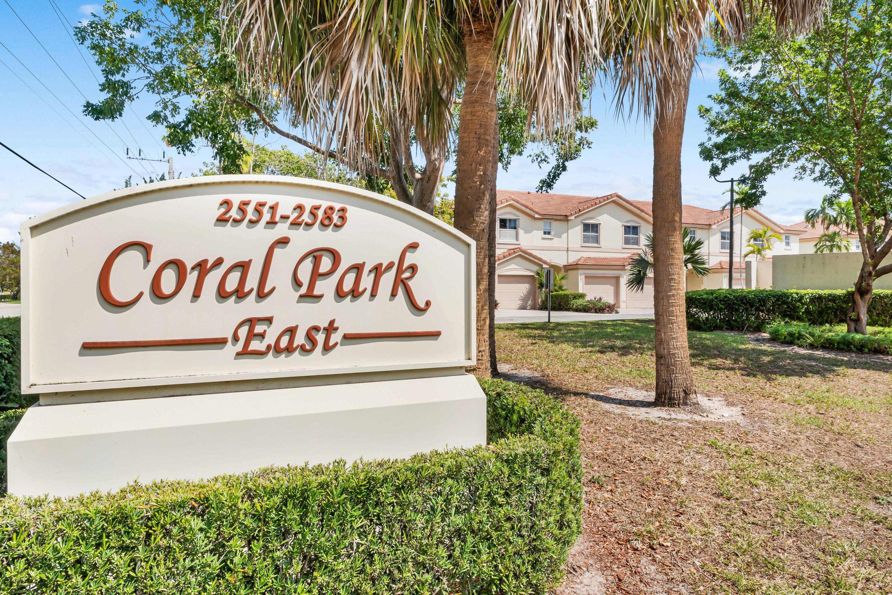 2581 Riverside Coral Springs, FL 33065