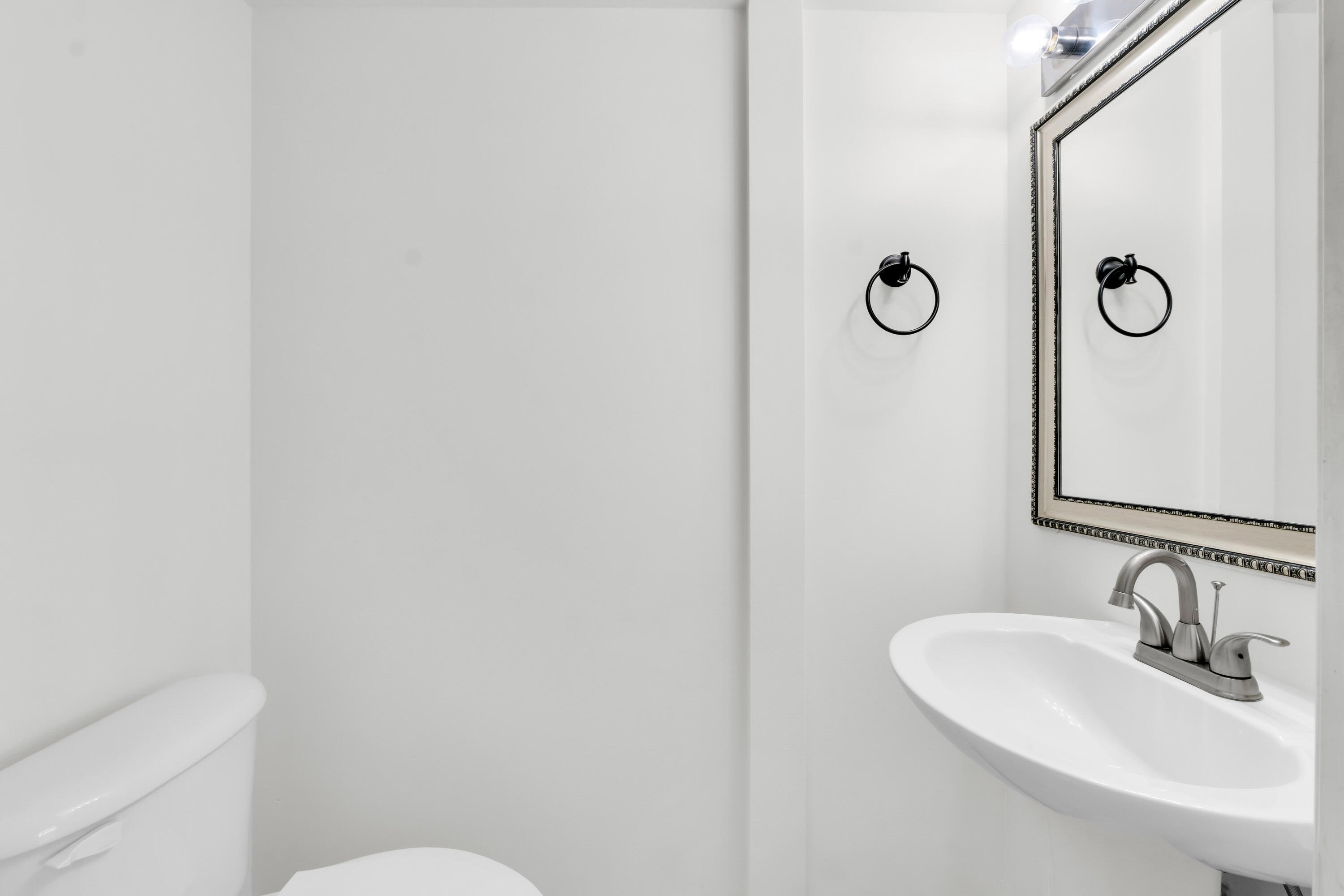 2581 Riverside Coral Springs, FL 33065