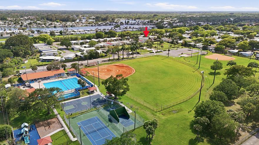 5301 SW 29th Fort Lauderdale, FL 33312