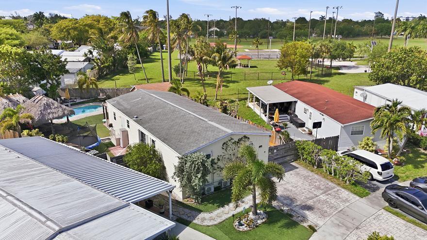 5301 SW 29th Fort Lauderdale, FL 33312