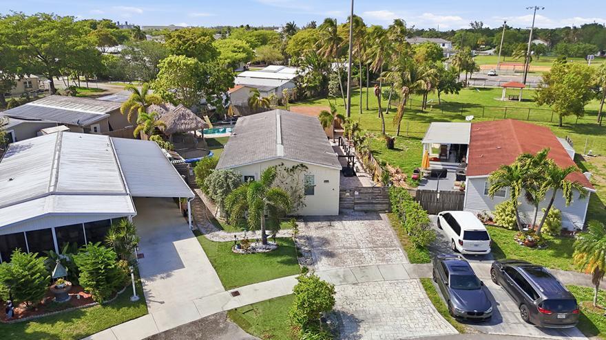 5301 SW 29th Fort Lauderdale, FL 33312