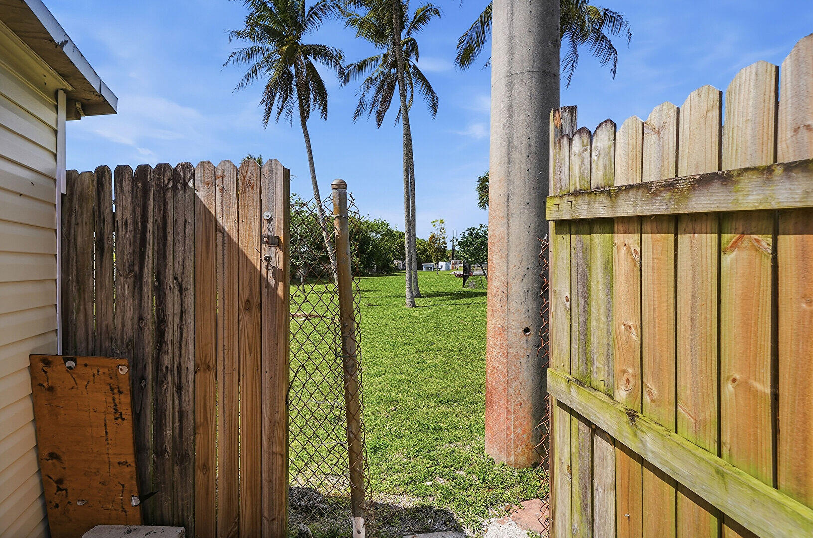 5301 SW 29th Fort Lauderdale, FL 33312
