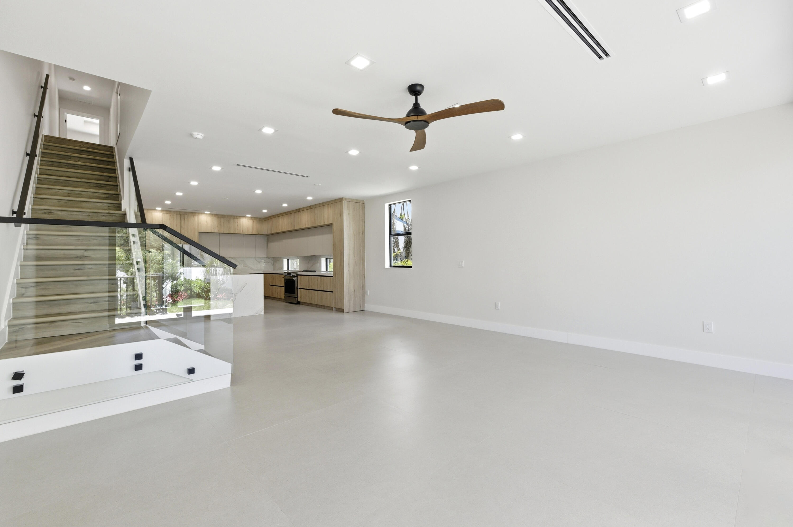 819 SW 1st Fort Lauderdale, FL 33312