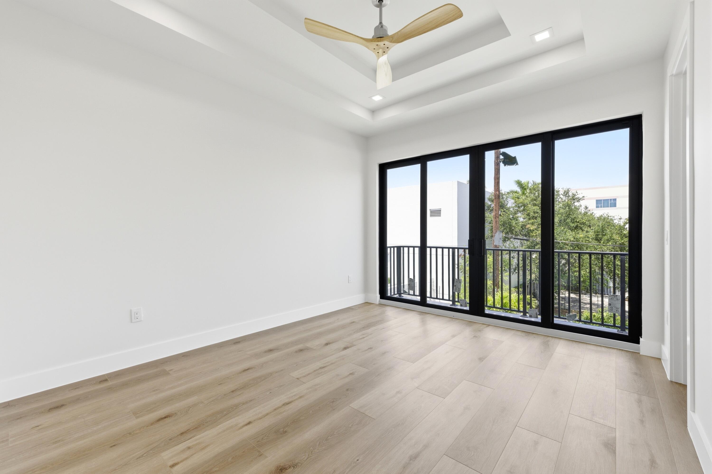 819 SW 1st Fort Lauderdale, FL 33312