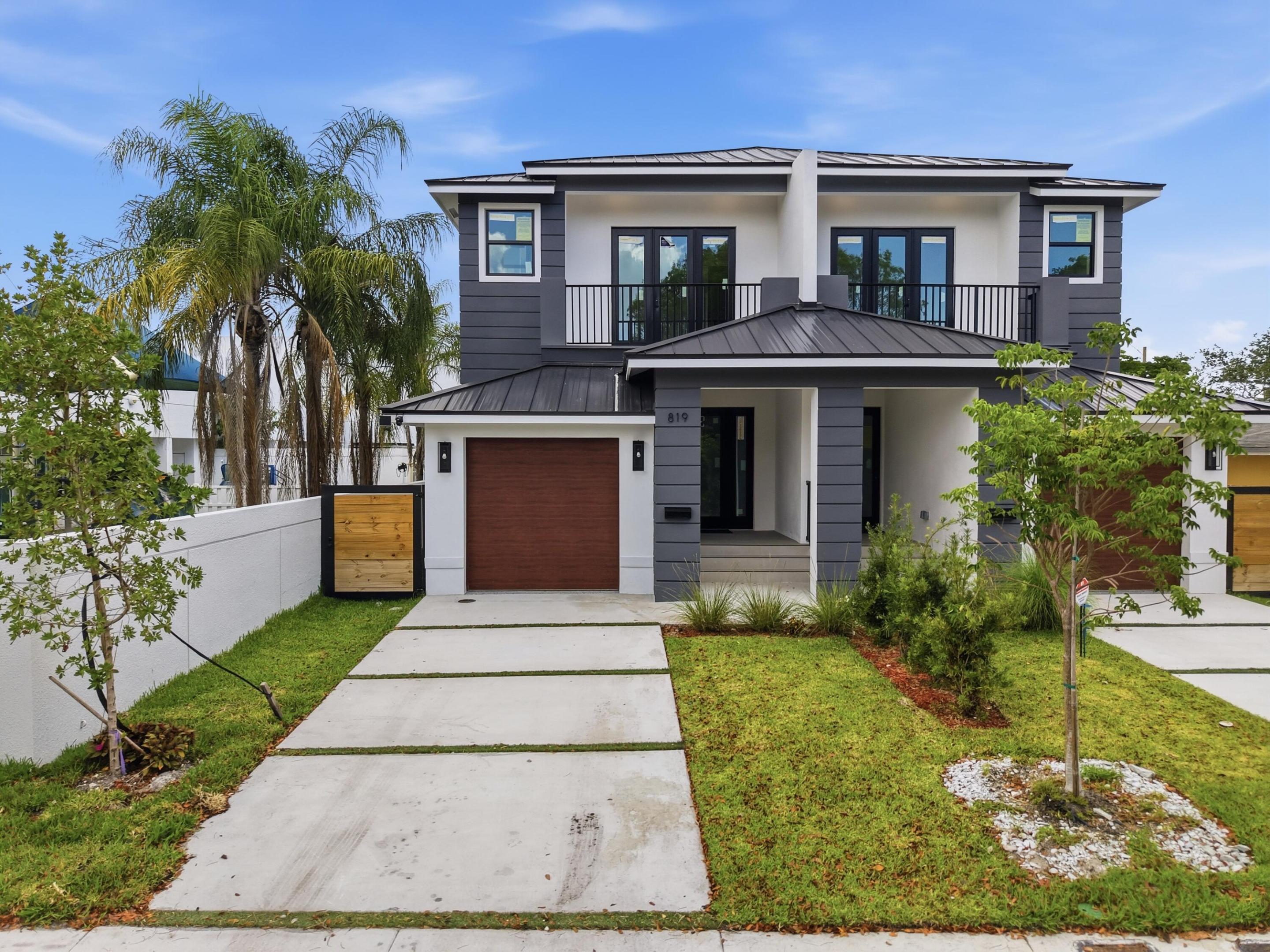 819 SW 1st Fort Lauderdale, FL 33312
