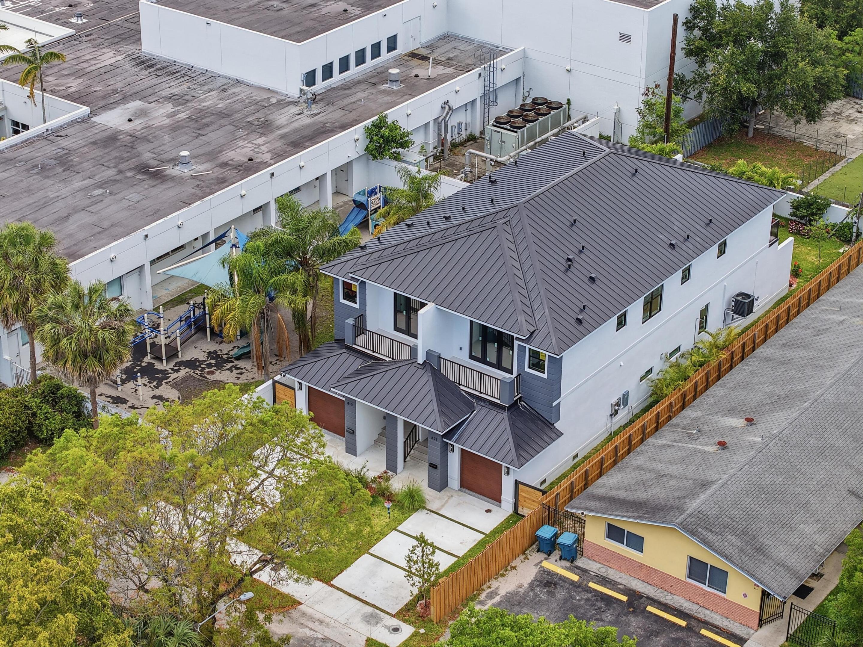 819 SW 1st Fort Lauderdale, FL 33312