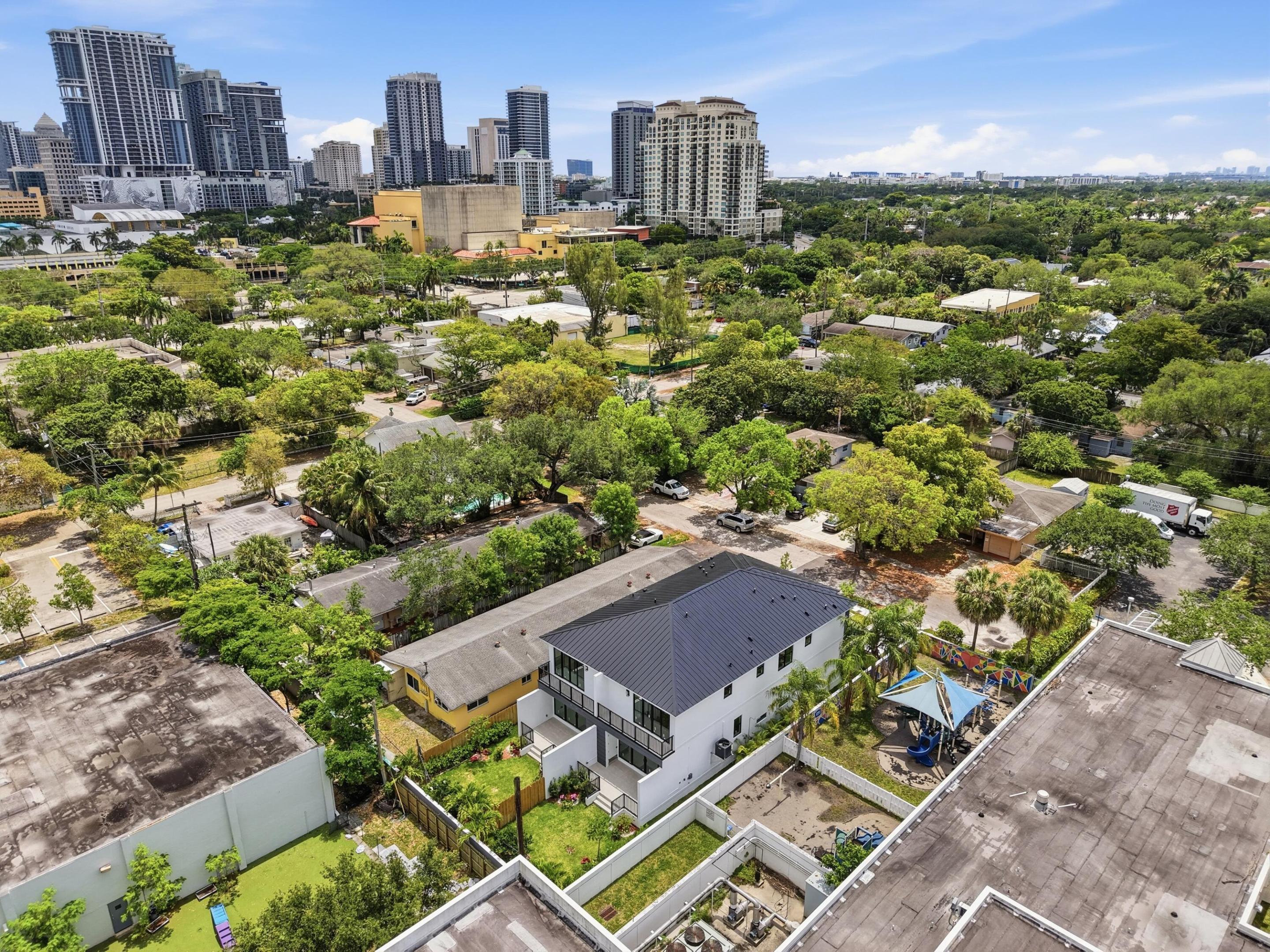 819 SW 1st Fort Lauderdale, FL 33312