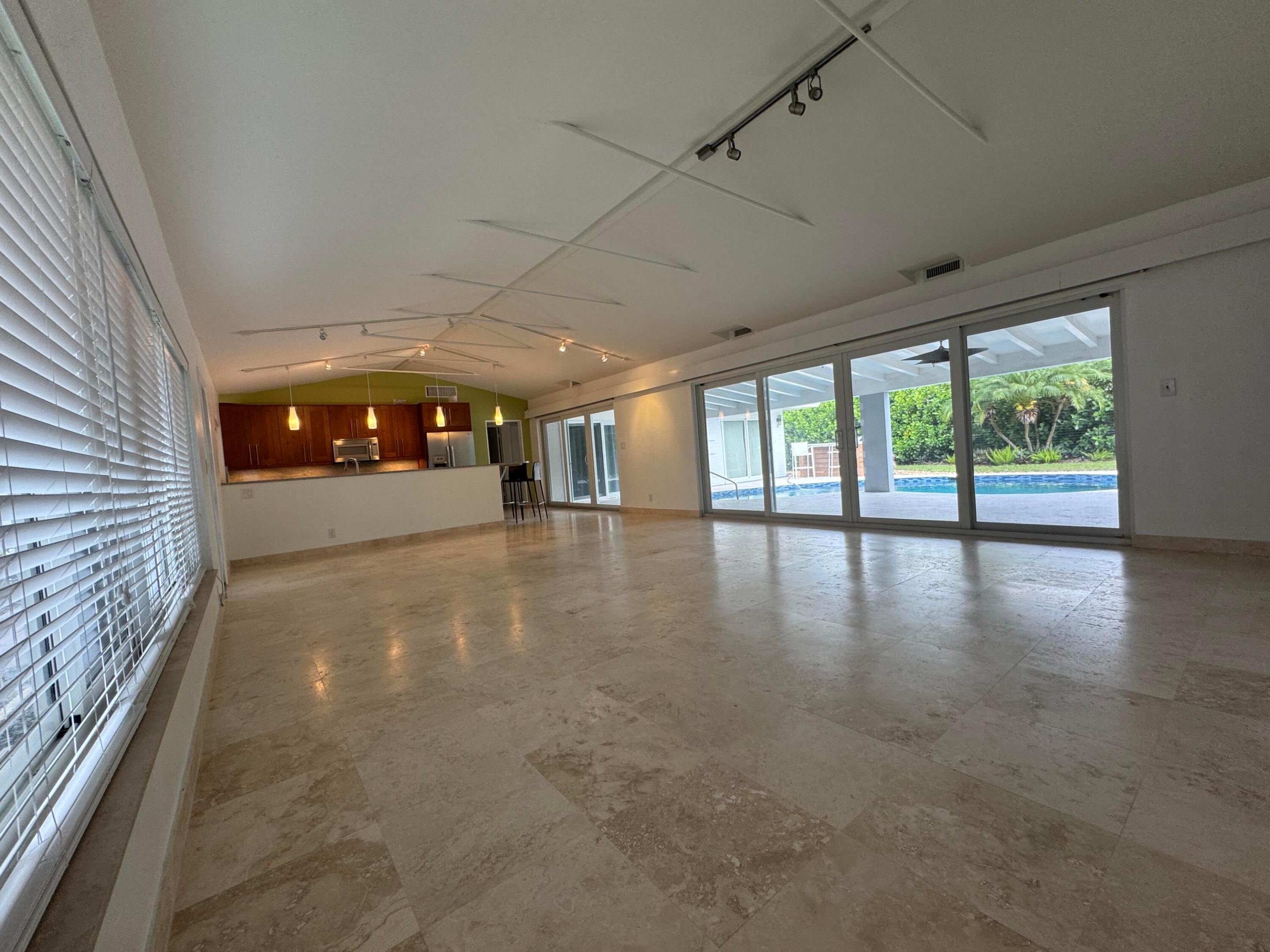 2701 NE 27th Fort Lauderdale, FL 33306