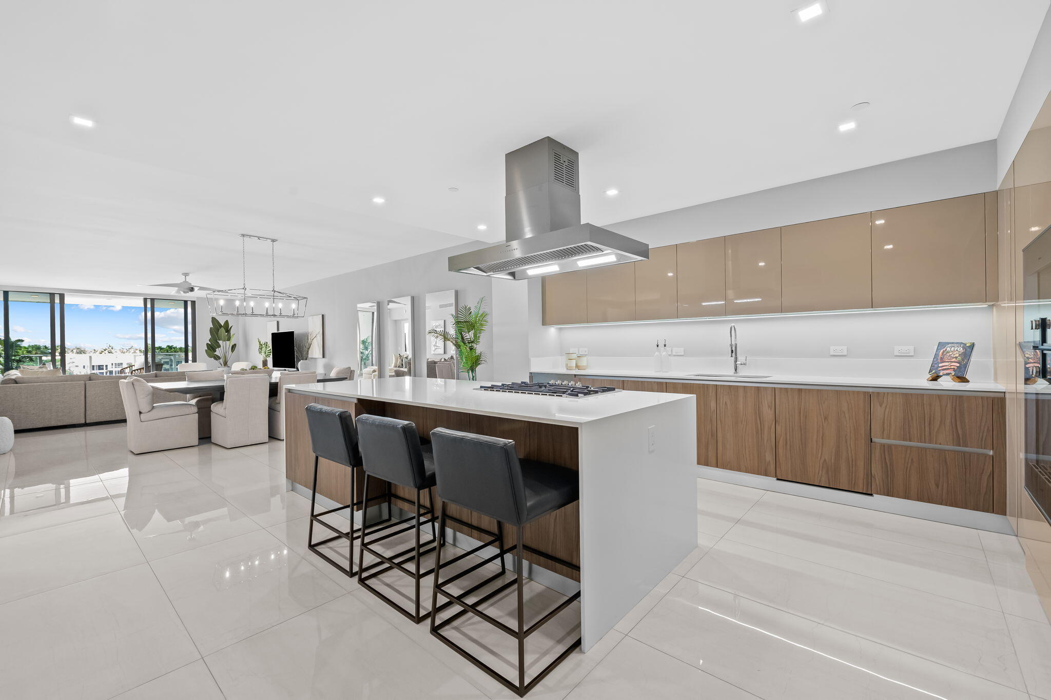 435 Bayshore #302 Fort Lauderdale, FL 33304