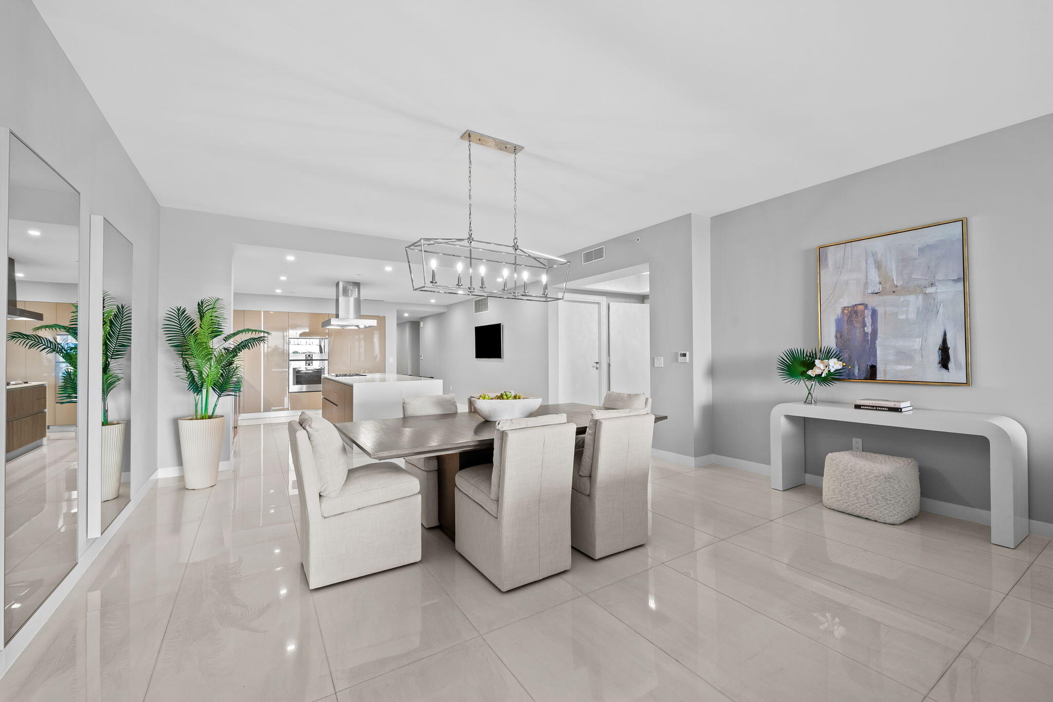 435 Bayshore #302 Fort Lauderdale, FL 33304
