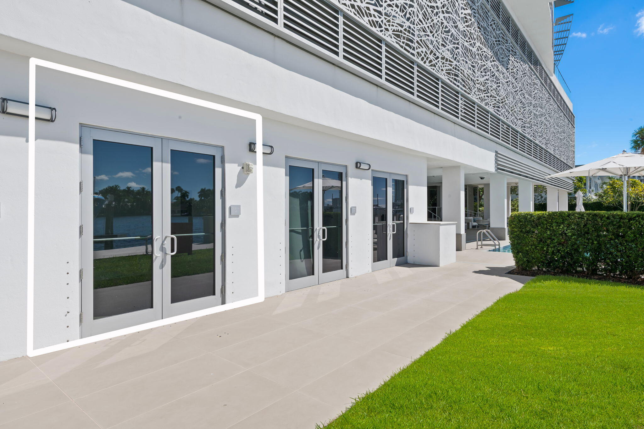 435 Bayshore #302 Fort Lauderdale, FL 33304