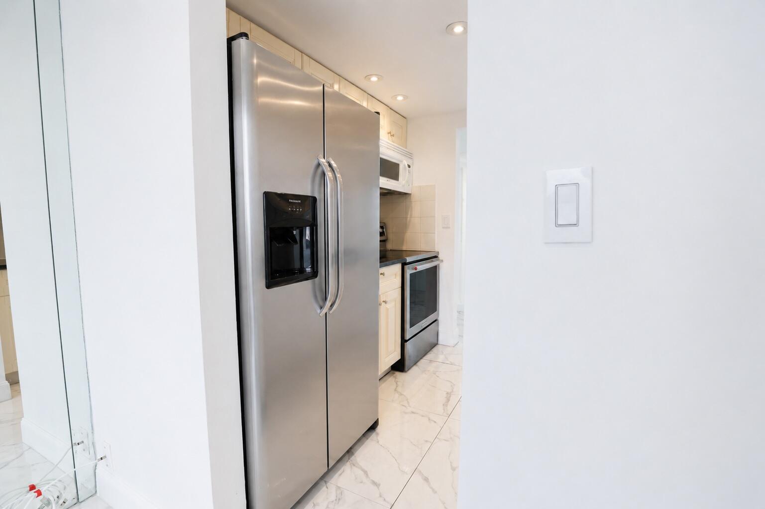 101 Briny #401 Pompano Beach, FL 33062