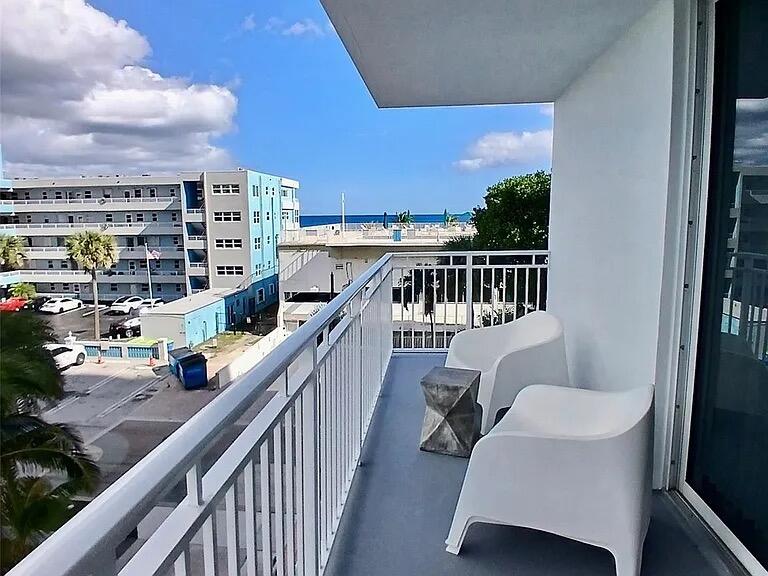 101 Briny #401 Pompano Beach, FL 33062